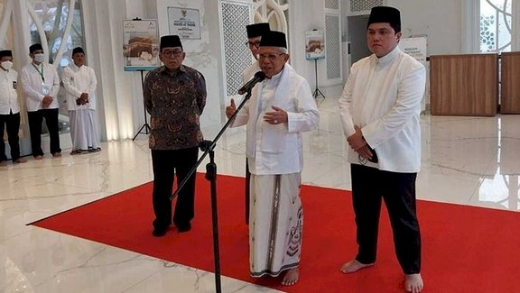 Wapres Maruf Amin saat memberikan sambutan peringatan Hari Santri Nasional Tahun 2022 di Masjid At Thohir, Jalan M. Thohir, Depok, Jawa Barat, Senin (31/10)/Net