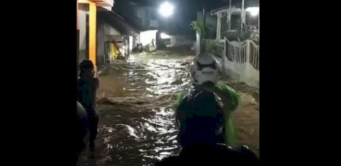 Banjir yang terjadi di wilayah Kecamatan Kalibaru, Banyuwangi/repro