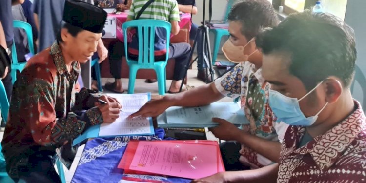 Pembayaran ganti rugi pada warga pemilik lahan terdampak tambang kueri di Desa Wadas, Purworejo, Jawa Tengah/Net