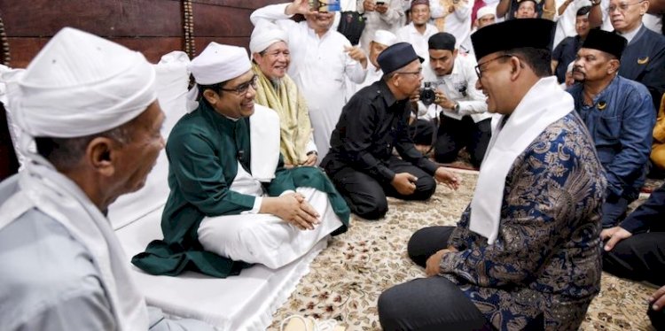  Anies Baswedan saat kunjungi Tuan Guru Babussalam Syekh Dr Zikmal Fuad di Langkat/Net