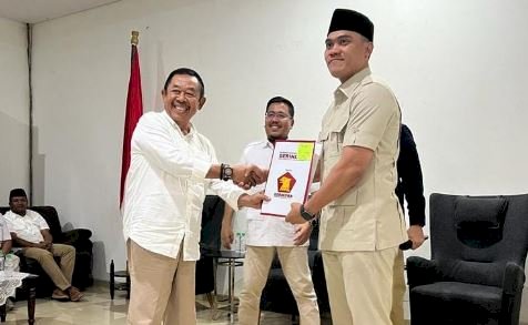 Cahyo Harjo Prakoso saat menerima SK DPP Partai Gerindra/Ist