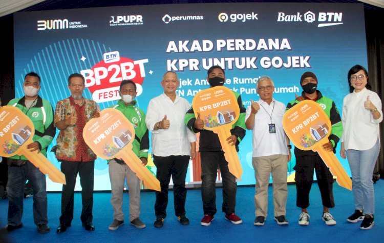 Akad perdana KPR untuk Gojek di Perumahan Perumnas Semesta Jeruksawit Permai, Kabupaten Karanganyar, Jawa Tengah, Selasa (8/11)/Ist