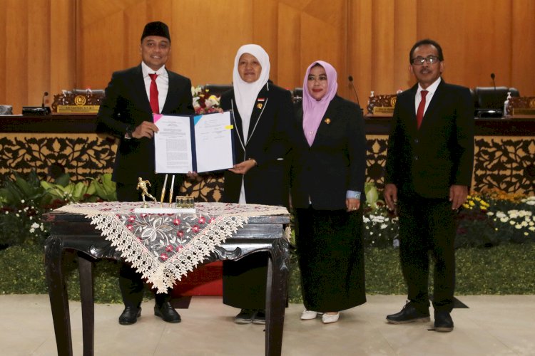 Penyetujuan Raperda tentang APBD Surabaya Tahun Anggaran 2023 untuk segera ditetapkan menjadi Perda/RMOLJatim