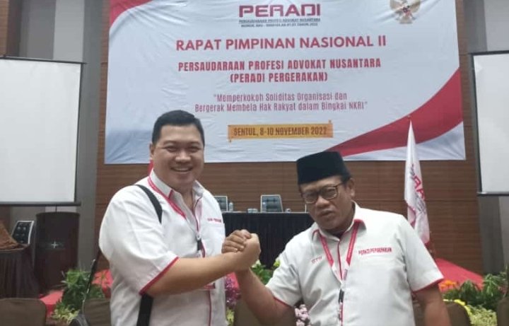 Ketua IPW Sugeng Teguh Santoso dan Koordinator IPW Jatim, Albert Riyadi Suwono/Ist 