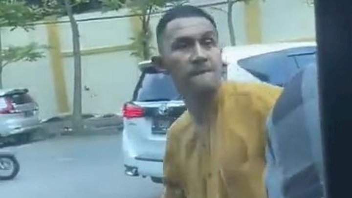 Tangkapan layar pelaku pemukulan mahasiswa 