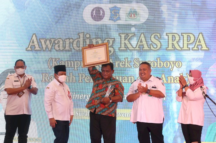 Awarding Kampung Arek Suroboyo Ramah Perempuan dan Anak/ist
