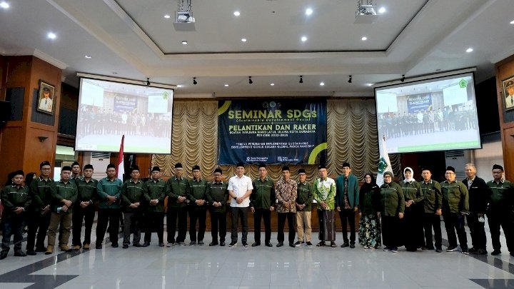 Teks foto: Wali Kota Surabaya Eri bersama PC ISNU periode 2022-2026/ist