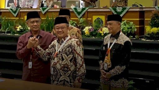 Ketua Umum PP Muhammadiyah terpilih Prof Haedar Nashir (kiri) dan Sekum Prof Abdul Mu'ti di arena Muktamar 48 Muhammadiyah/RMOL