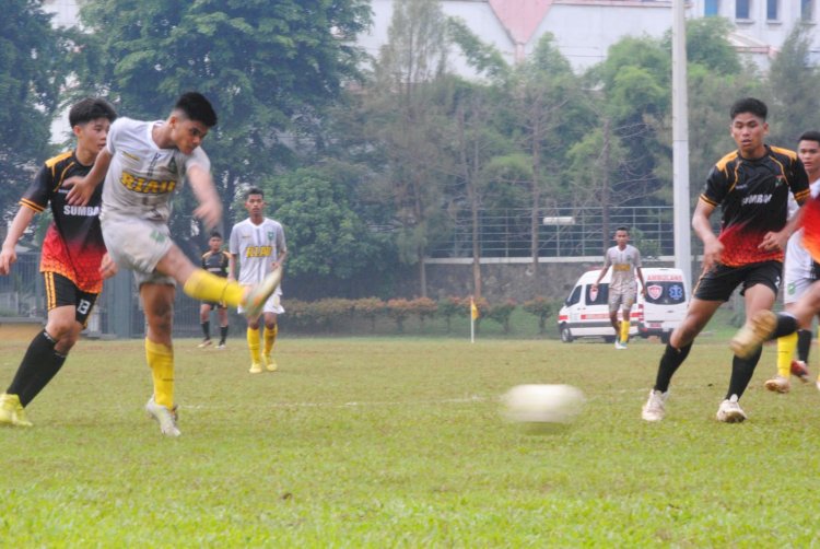 Saat tim sepakbola Sumbar menghadapi tim sepkbola Riau/RMOLJatim