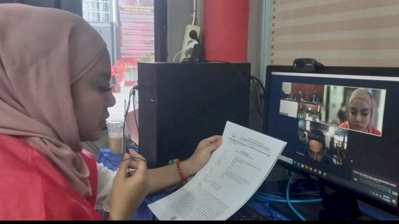 Terdakwa Medina Zein saat menjalani sidang kasus penipuan secara virtual dari Rutan Wanita Pondok Bambu/Ist 