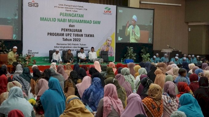 Teks Poto :  Peringatan Maulid Nabi  Muhammad SAW dan Program  UPZ Tuban Taqwa  2022 , Bersama  PT  Semen Indonesia SIG GhoPO Tuban