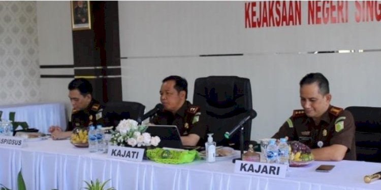 Pengarahan Kajati Kalimantan Barat, Masyhudi di Kejaksaan Negeri Singawang/Ist