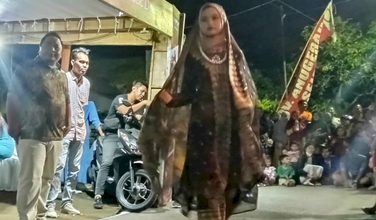 Fesyen Show Pemuda Setempat Dalam Gelaran Seni Budaya dan Wisata Pokdarwis