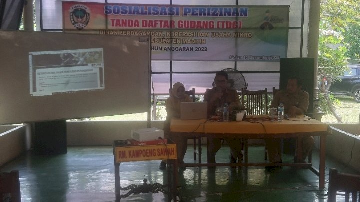 Keterangan foto: Kegiatan sosialisasi yang diadakan dinas Perdagangan koperasi dan Usaha Mikro kabupaten Madiun di kampong sawah./ist