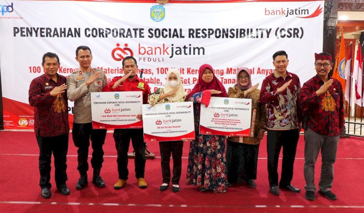 Penyerahan CSR Bank Jatim/IST