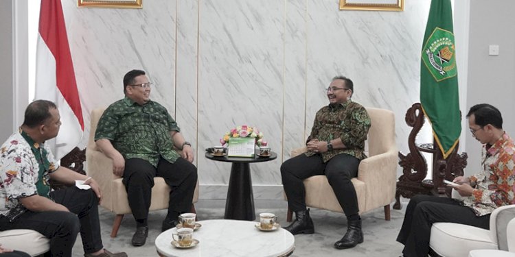 Tim Bawaslu saat menemui Menag Yaqut Cholil Qoumas/Ist