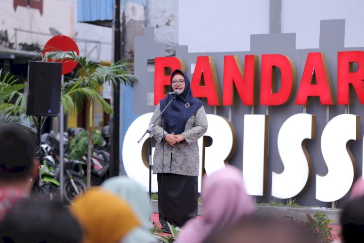 Wabup Gresik, Aminatun Habibah saat melaunching Bandar Grissee/RMOLJatim