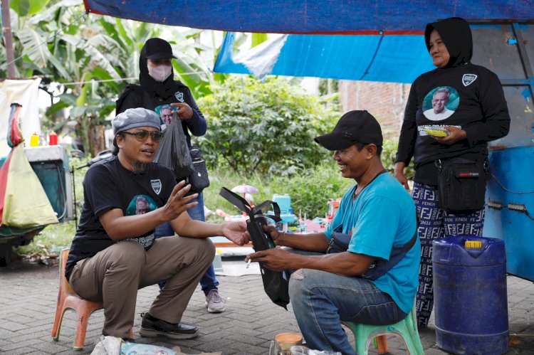 Kowarteg berbagi sembako