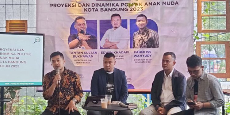 Diskusi Bandung School of Democracy dengan tema "Proyeksi dan Dinamika Politik Anak Muda Kota Bandung"/RMOLJabar