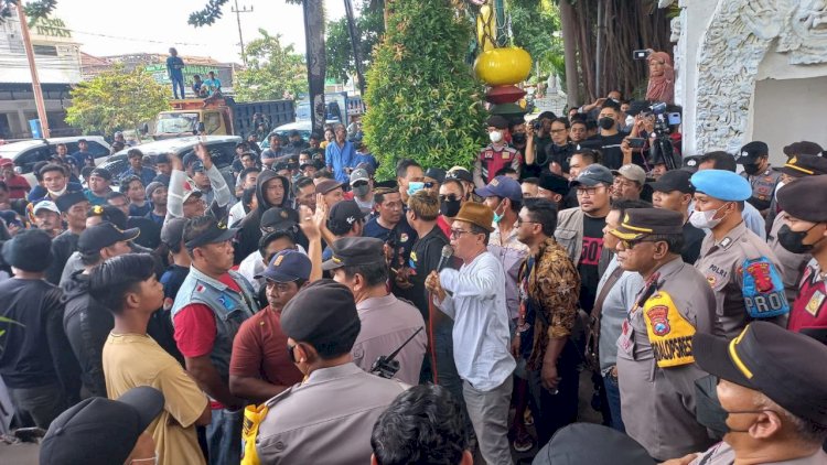 Aksi demo ratusan pelaku tambang atas penutupan PETI/RMOLJatim