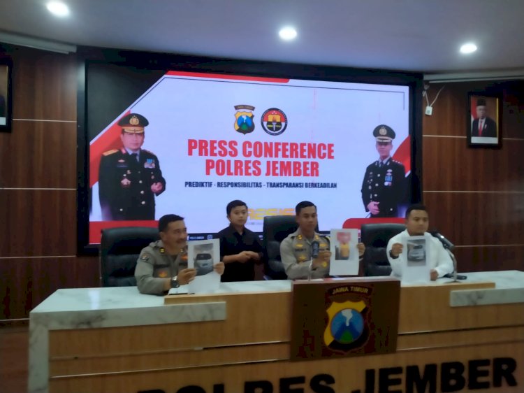 Kapolres Jember AKBP Hery Purnomo saat konprensi pers di ruang Rupatama Polres Jember/RMOLJatim