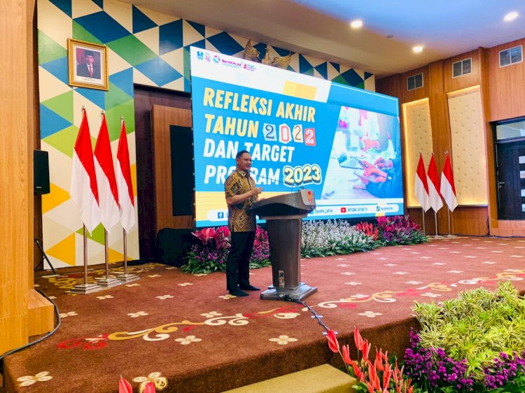 Kepala BPSDM Jatim, Aries Agung Paewai memaparkan prestasi dan penghargaan dalam refleksi kinerja akhir tahun 2022 di Gedung Sasana Wiyata Praja BPSDM Jatim, Kamis (29/12)/Ist