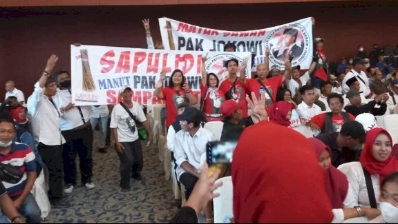 Relawan Sapulidi dan Jogoboyo