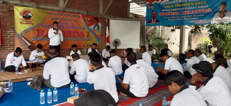 Rapat Koordinasi Antar Relawan Calon Presiden Anies Baswedan di Kecamatan Babat Kabupaten Lamongan/RMOLjatim )