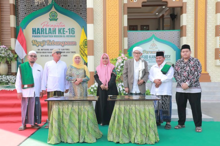 Gubernur Khofifah menghadiri peresmian Masjid Kanzul Arsy dan IAI Al Fatimah/IST