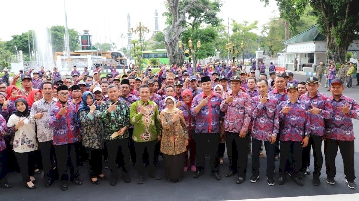 Bupati jombang berangkatkan perangkat desa di pendopo