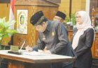 Raperda BUMD Disahkan Pimpinan DPRD dan Bupati Banyuwangi