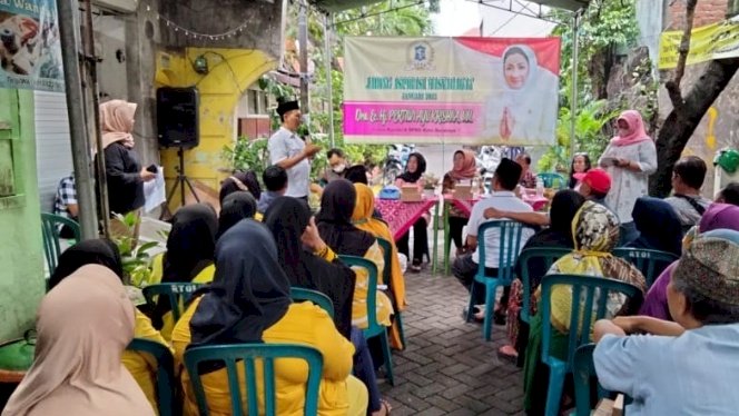 Teks foto: Pertiwi Ayu Krishna saat reses/RMOLJatim