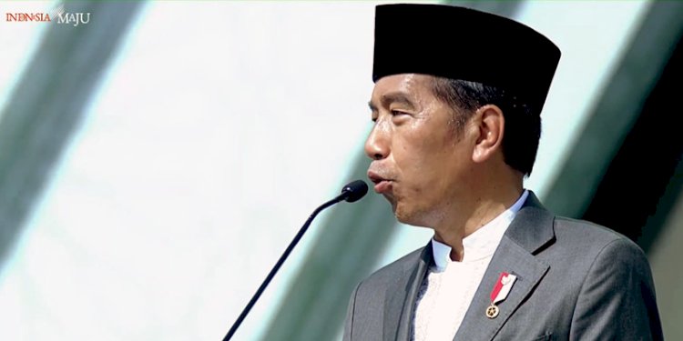 Presiden Joko Widodo kaget lihat Banser nyanyikan lagu "We Will Rock You" yang dipopulerkan band legendaris Inggris Queen dalam acara 1 Abad NU/Repro