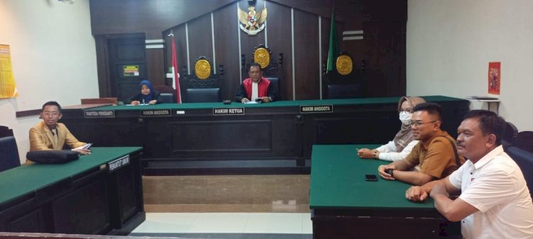 Sidang pembacaan putusan Pra peradilan dengan pemohon FH/RMOLJatim