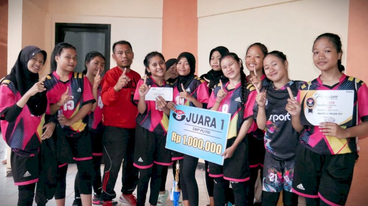 Tim Futsal Putri SMPN 2 Tamanan/Ist