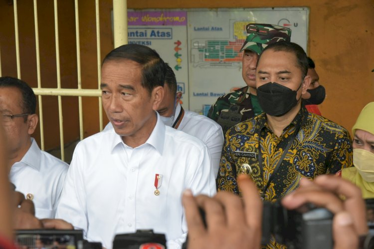 Wali Kota Eri Cahyadi mendampingi Presiden Jokowi/ist