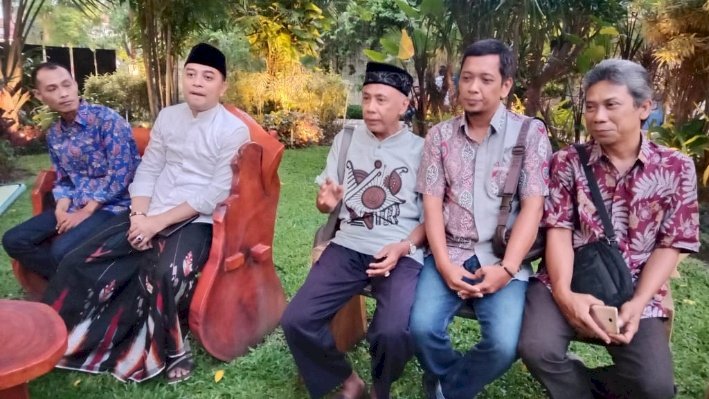 Teka foto: Ketua RT di RW 02, Kelurahan Dukuh Pakis, Kecamatan Dukuh Pakis wadul ke Wali Kota Eri/RMOLJatim