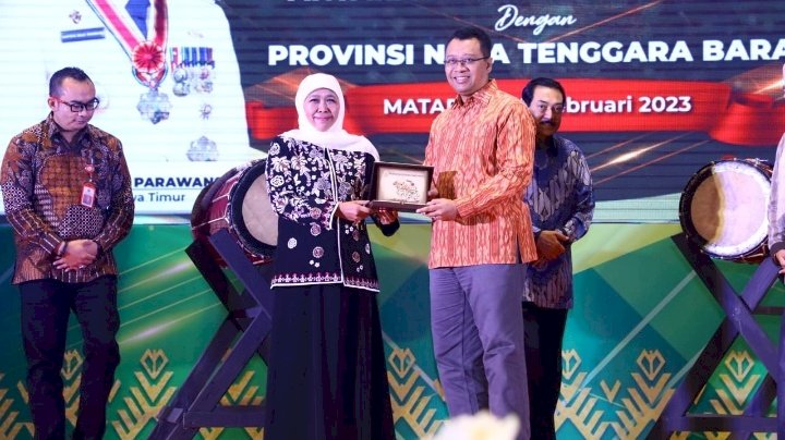 Gubernur Khofifah Indar Parawansa dan Gubernur Dr. H. Zulkieflimansyah