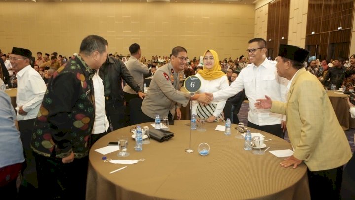 Mahfud MD saat bertemu forkopimda Jatim 