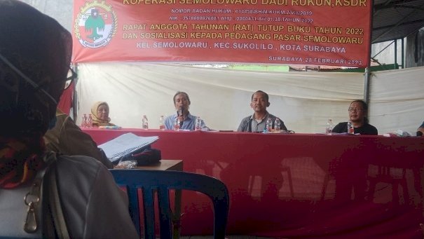 Rapat Koperasi Semolowaru Dadi Rukun