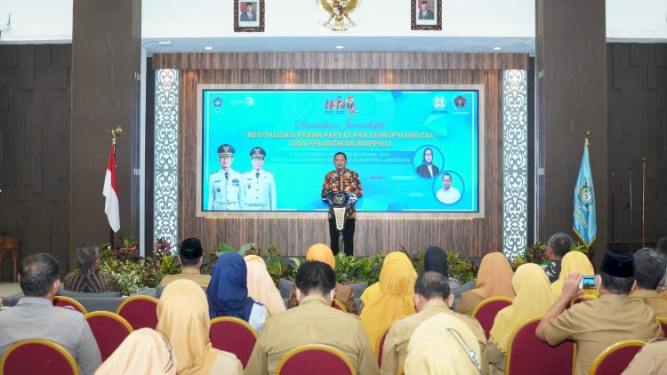 Bupati Lamongan Yuhronur  Efendi saat membuka kegiatan puncak Hari Pers Nasional di Aula Gadjah Mada Pemkab Lamongan/RMOLJatim