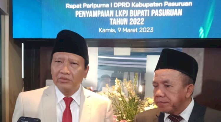 Bupati Pasuruan Irsyad Yusuf dan Wakil Bupati Mujib Imron saat penyampaian LKPJ tahun 2022/Ist