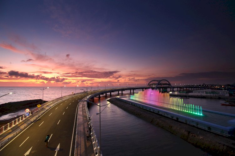 Wisata Air Mancur Menari di Jembatan Suroboyo/ist