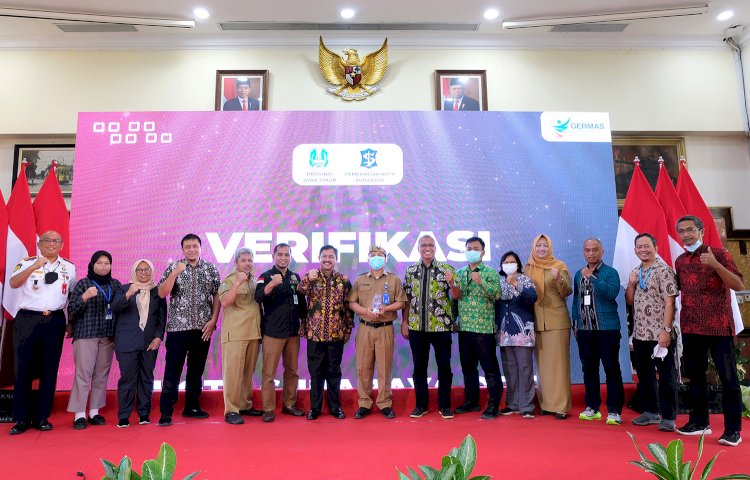 Iksan bersama tim Verifikasi Pemprov Jatim dalam kegiatan Verifikasi Kota Surabaya Menuju ODF Tahun 2023/ist