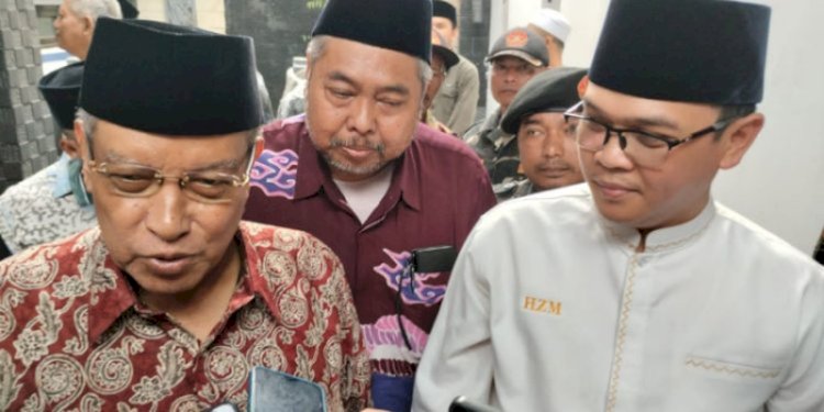 Kiai Said Aqil Siradj bersama HZM usia mengisi ceramah di Cirebon/Ist