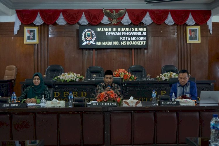 Komisi I DPRD Kota Mojokerto bersama pejabat KASN bahas demosi pejabat Pemkot Mojokerto/ist