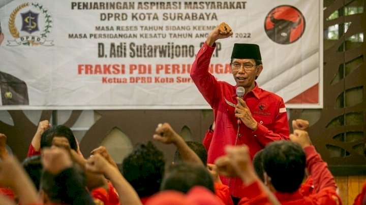 Ketua DPC PDIP Surabaya Adi Sutarwijono