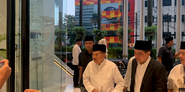 Mantan Wakil Presiden ke 10 dan 12 Jusuf Kalla tiba di Nasdem tower/RMOL