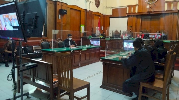 Suasana pembacaan putusan kasus penipuan penjualan tas Hermes palsu di PN Surabaya/RMOLJatim