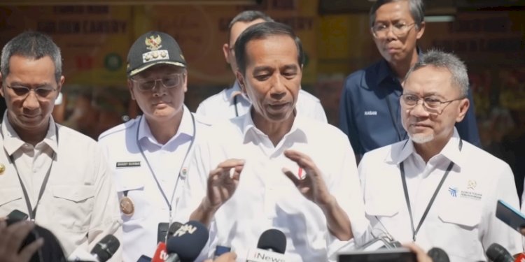 Presiden Joko Widodo di Pasar Johar Baru, Jakarta Pusat, Rabu, 5 April 2023/Net